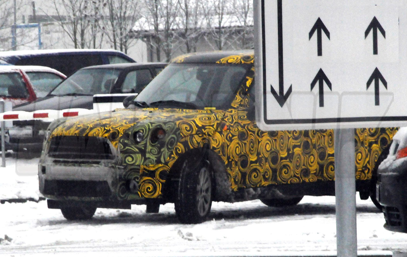 Illustration for article titled MINI Crossover: Little SUV Caught Braving Snowy Weather